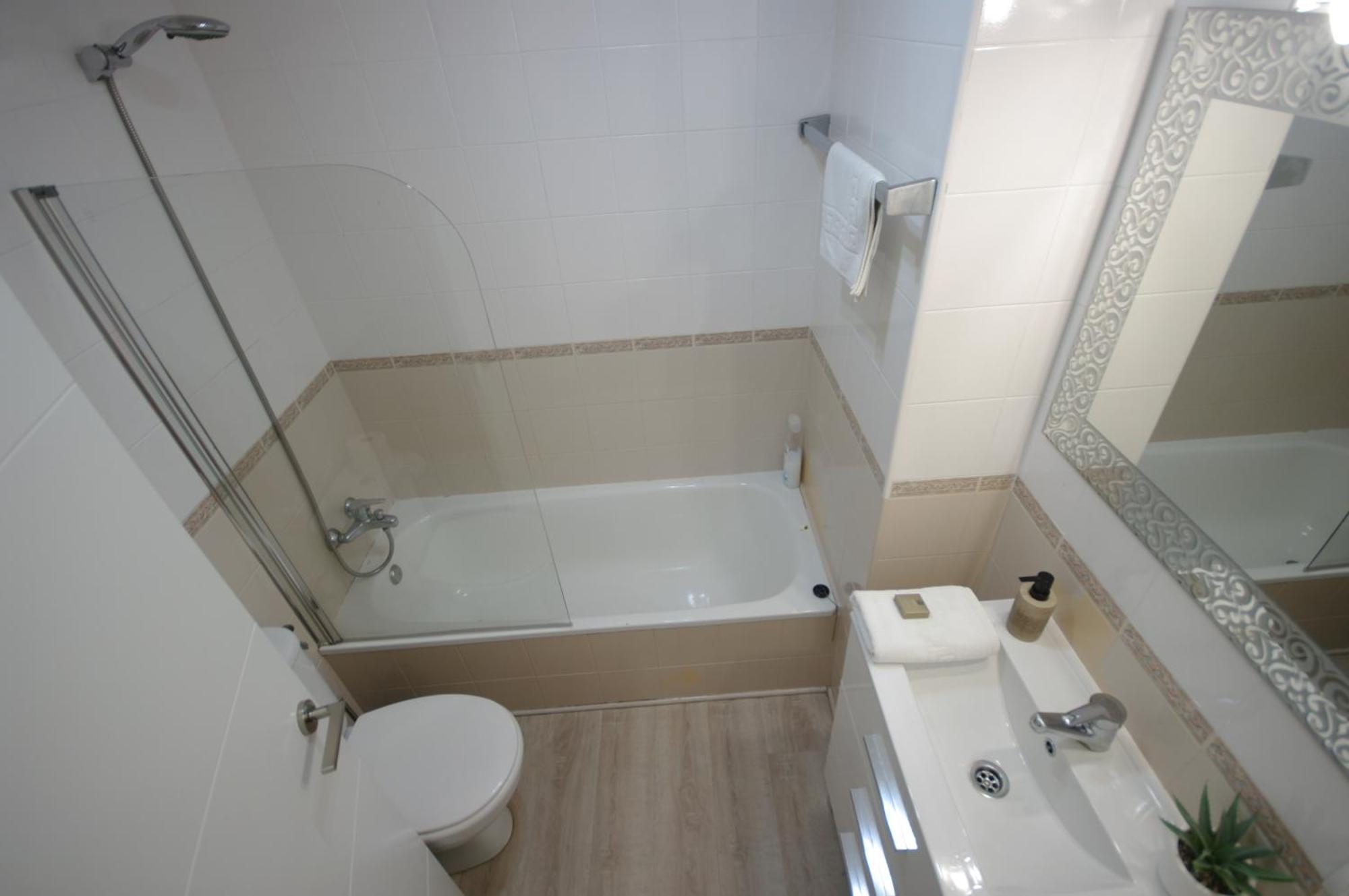 Livingtarifa Apartamento Agaporni Exteriör bild